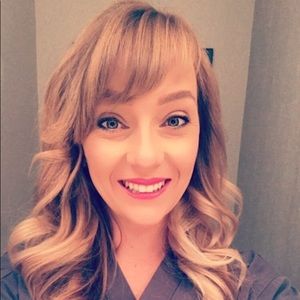 Meet your Posher, Amy